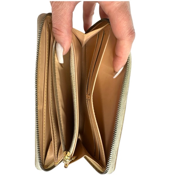 Louis Vuitton White Monogram Multicolor Murakami  Zippy Wallet - Picture 7 of 16